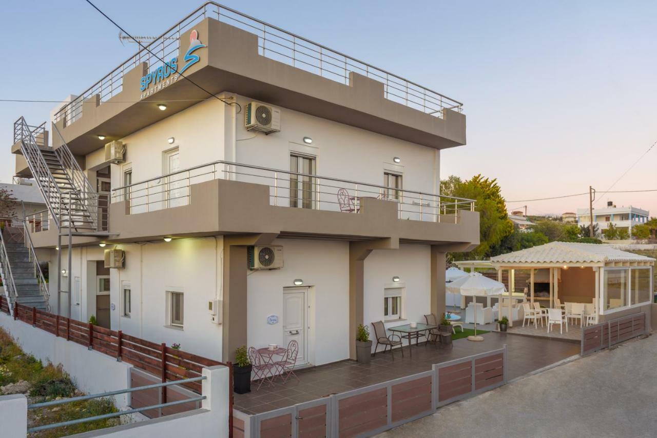 Spyros Apartments With Pool 卡拉马基 外观 照片
